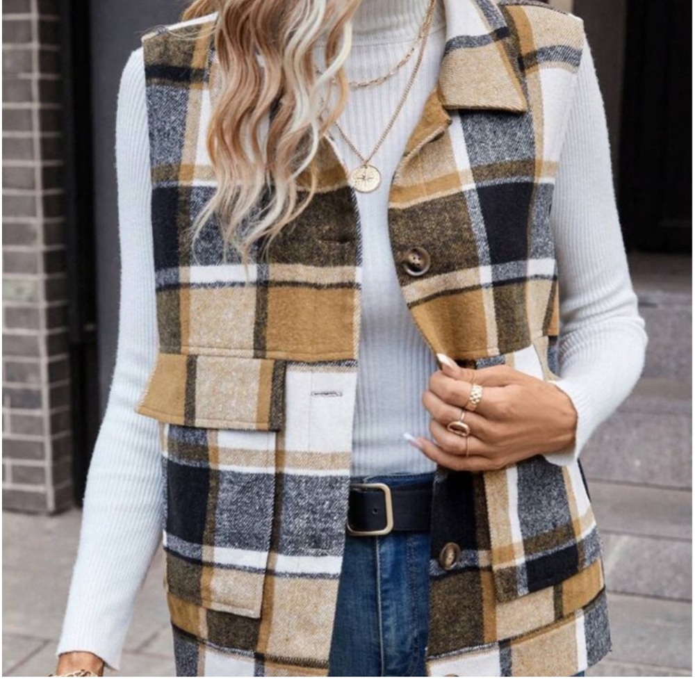 New plaid button down vest - Picture 3 of 6